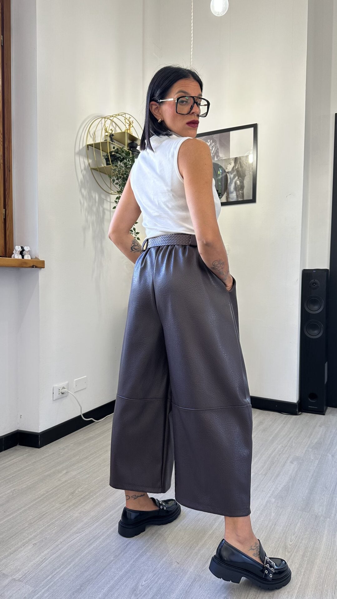 PANTALONE BAGGY LARGO IN ECOPELLE MARRONE