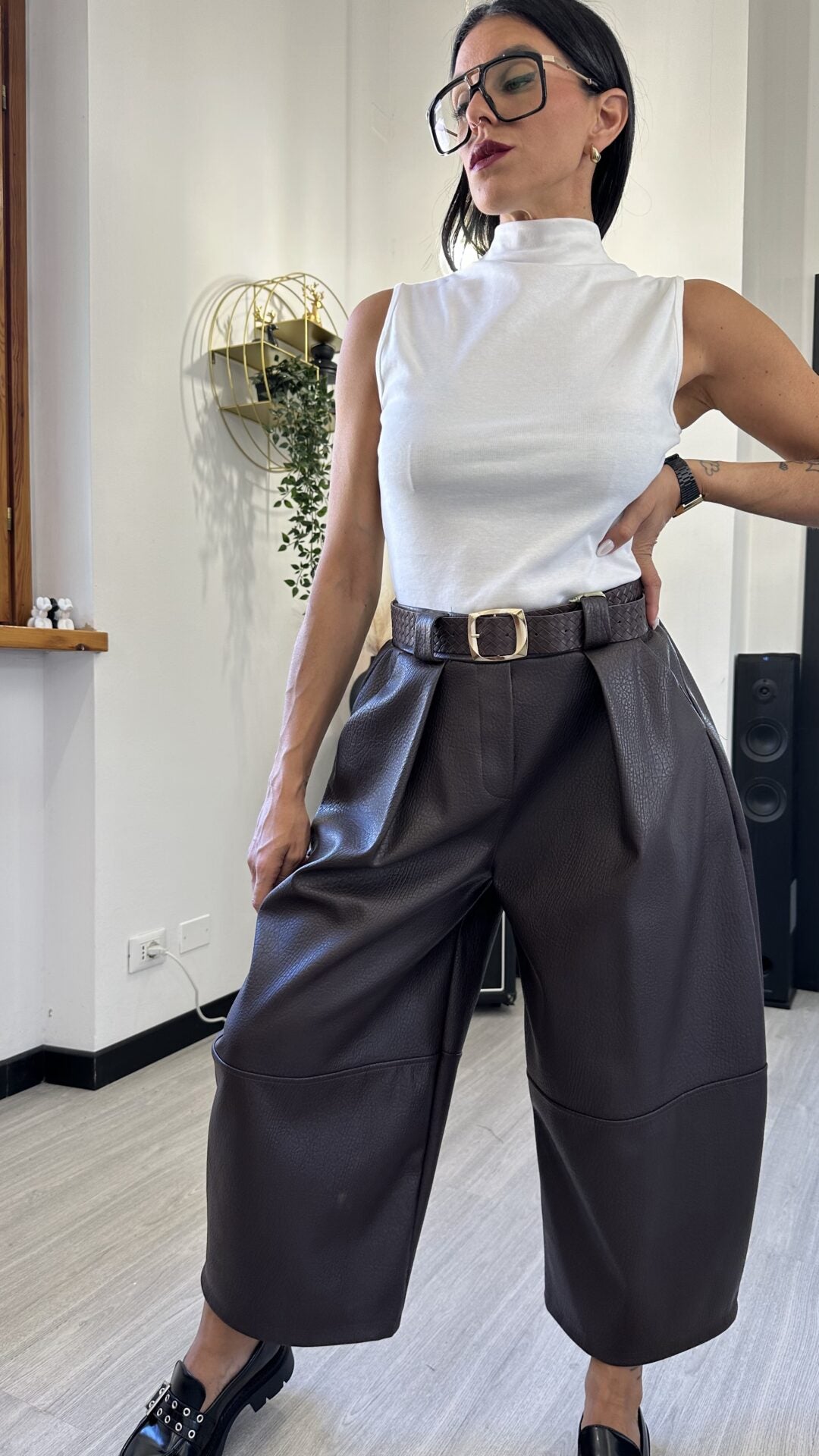 PANTALONE BAGGY LARGO IN ECOPELLE MARRONE